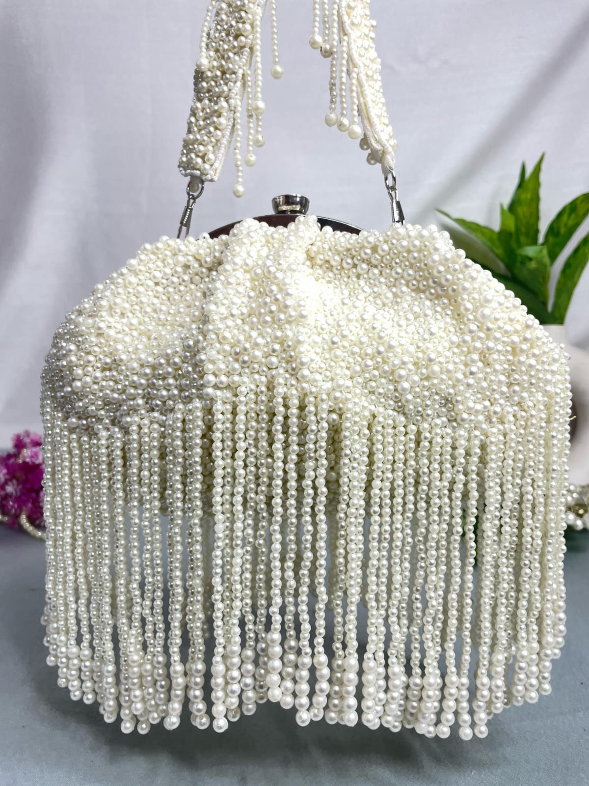 White pearl dangling purse