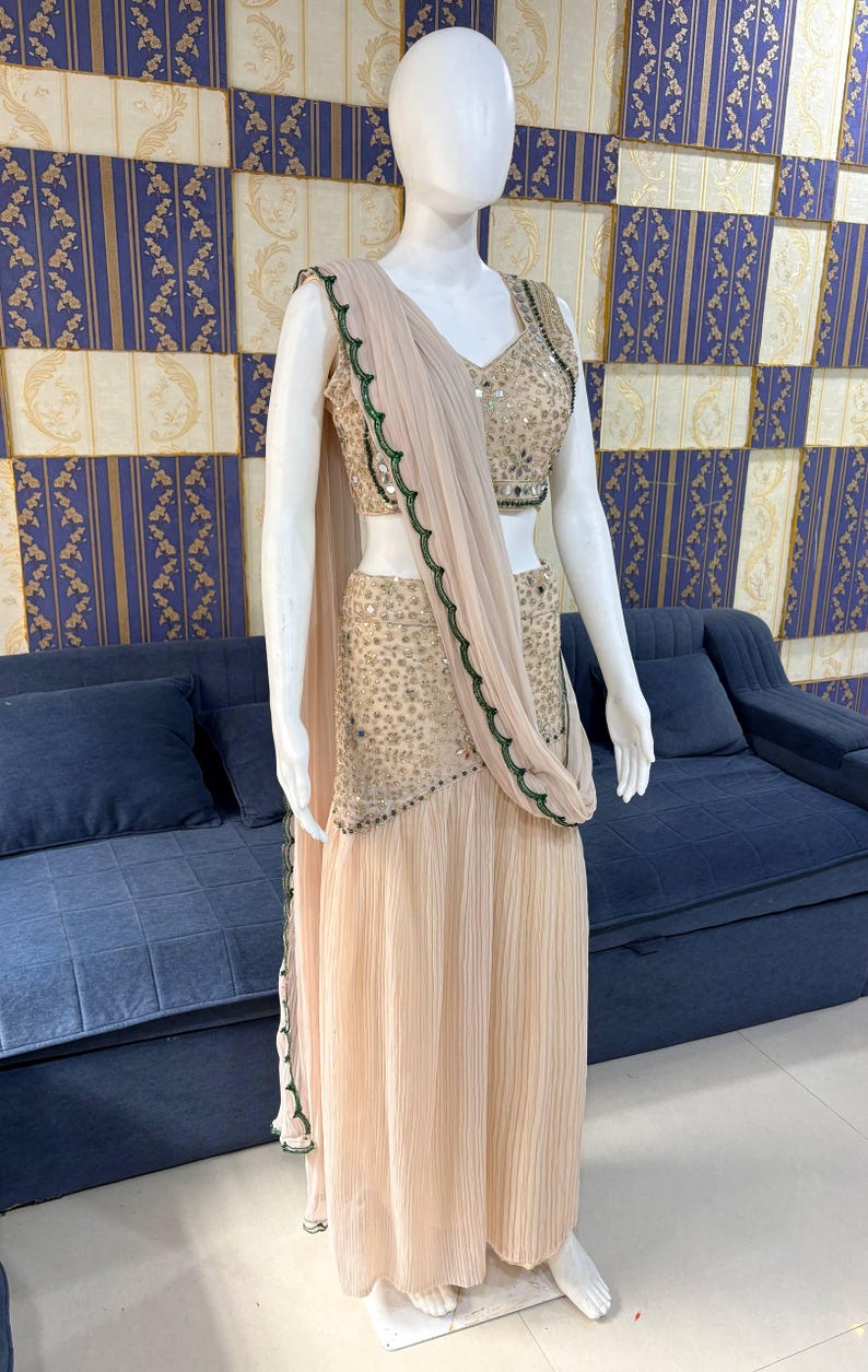 Cream beige fish cut saree with blouse