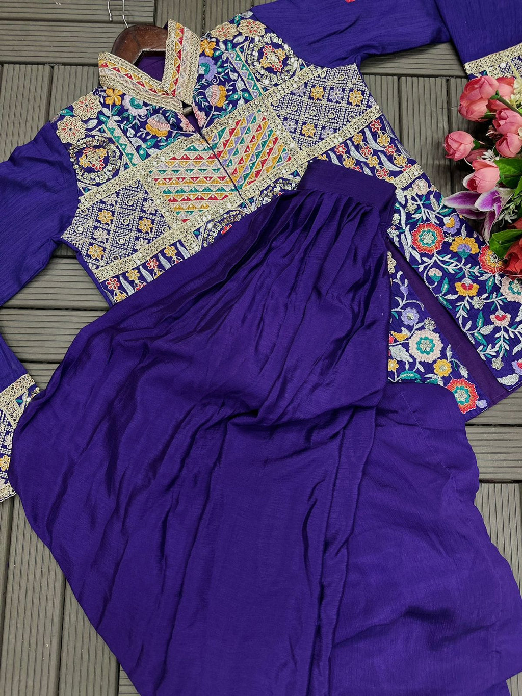 Blue lehenga skirt with slit shot kurti set