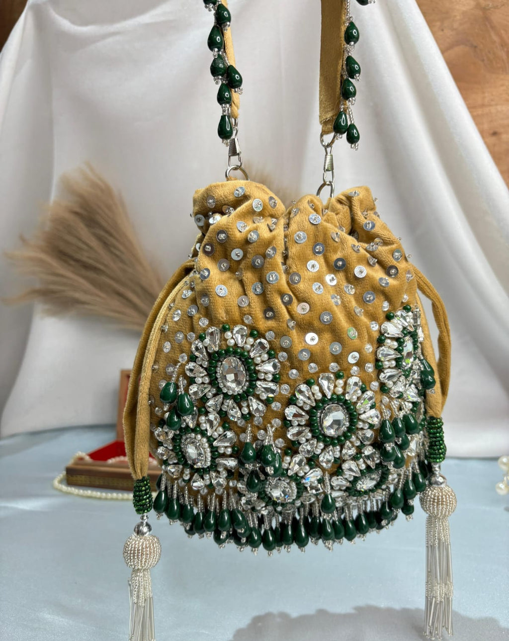 Off white stone pearl bag