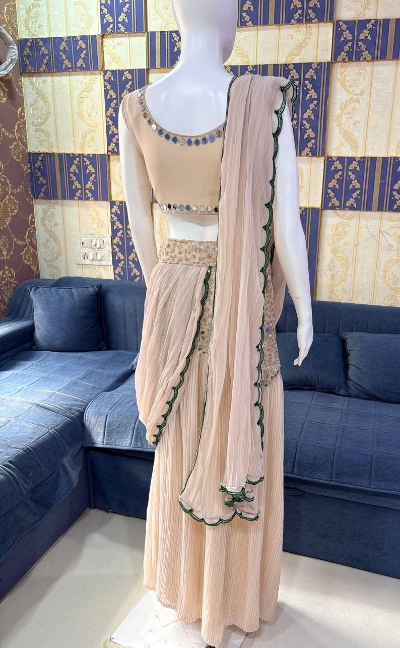 Cream beige fish cut saree with blouse