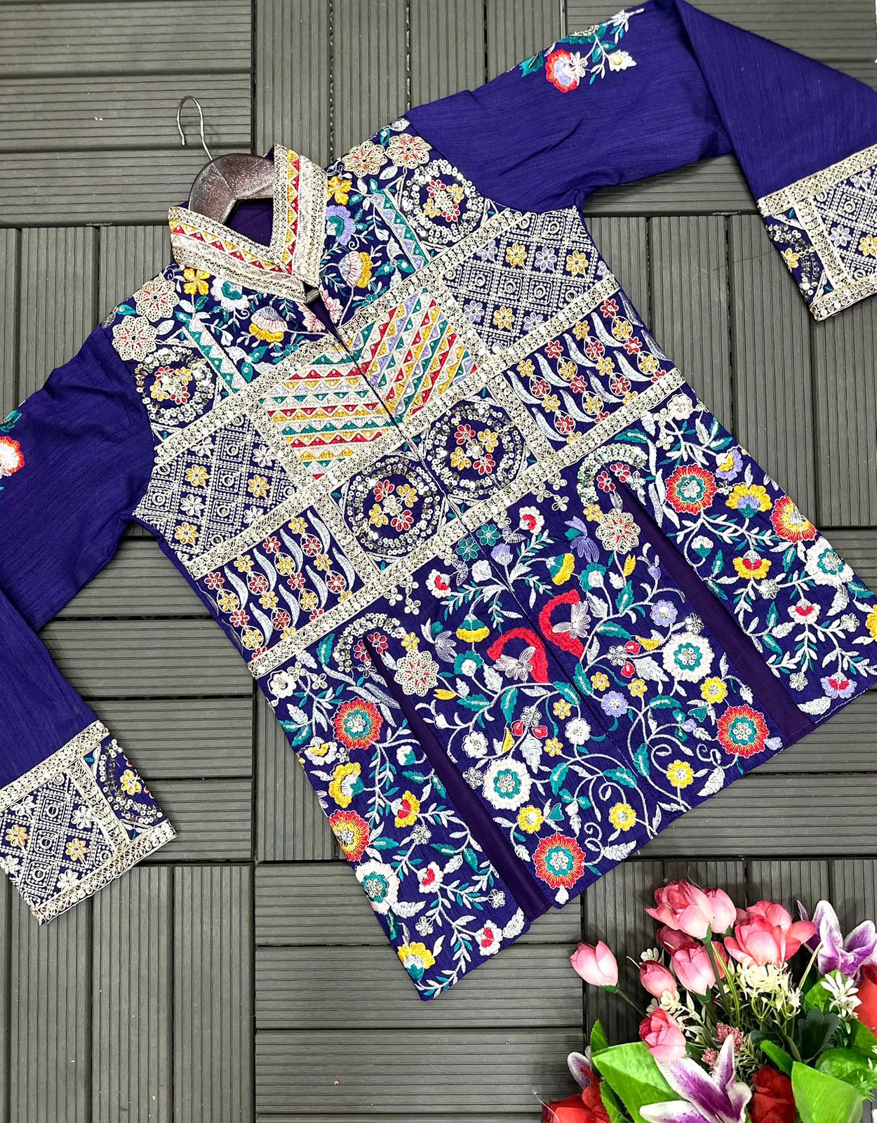 Blue lehenga skirt with slit shot kurti set